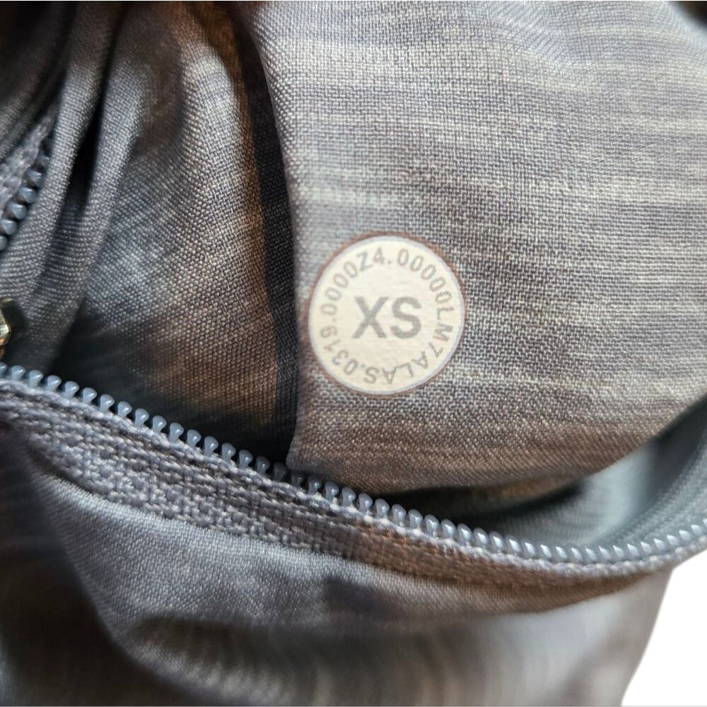 Men's Lululemon T.H.E. Short 9" - Heather Allover Sea Salt Light Cast - Picture 8 of 9